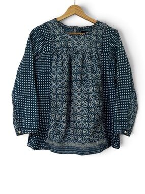 J Crew Chambray Long Sleeve Blouse Size 6 lightweight denim block print Batik